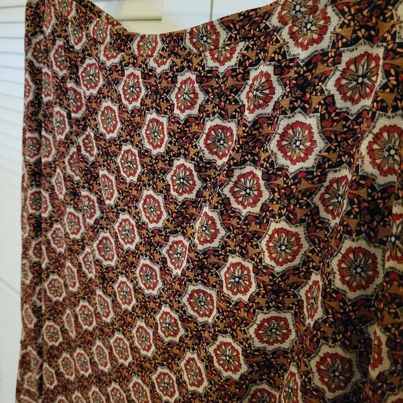 Emma James Red Oriental Print Chiffon Maxi Skirt Size Large Stretchy - Picture 5 of 7